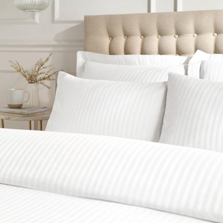 Satin Stripe Quilt Set Single White